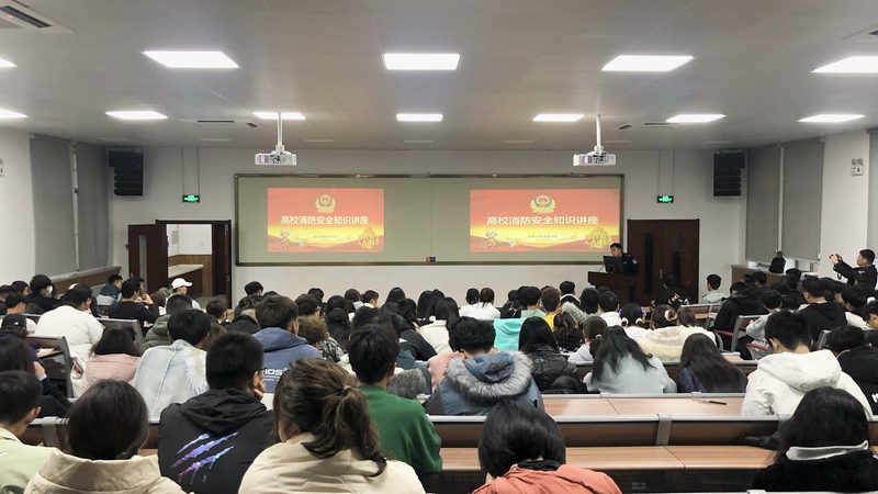 自考本科拿证速度揭秘：官方规定与实际操作
